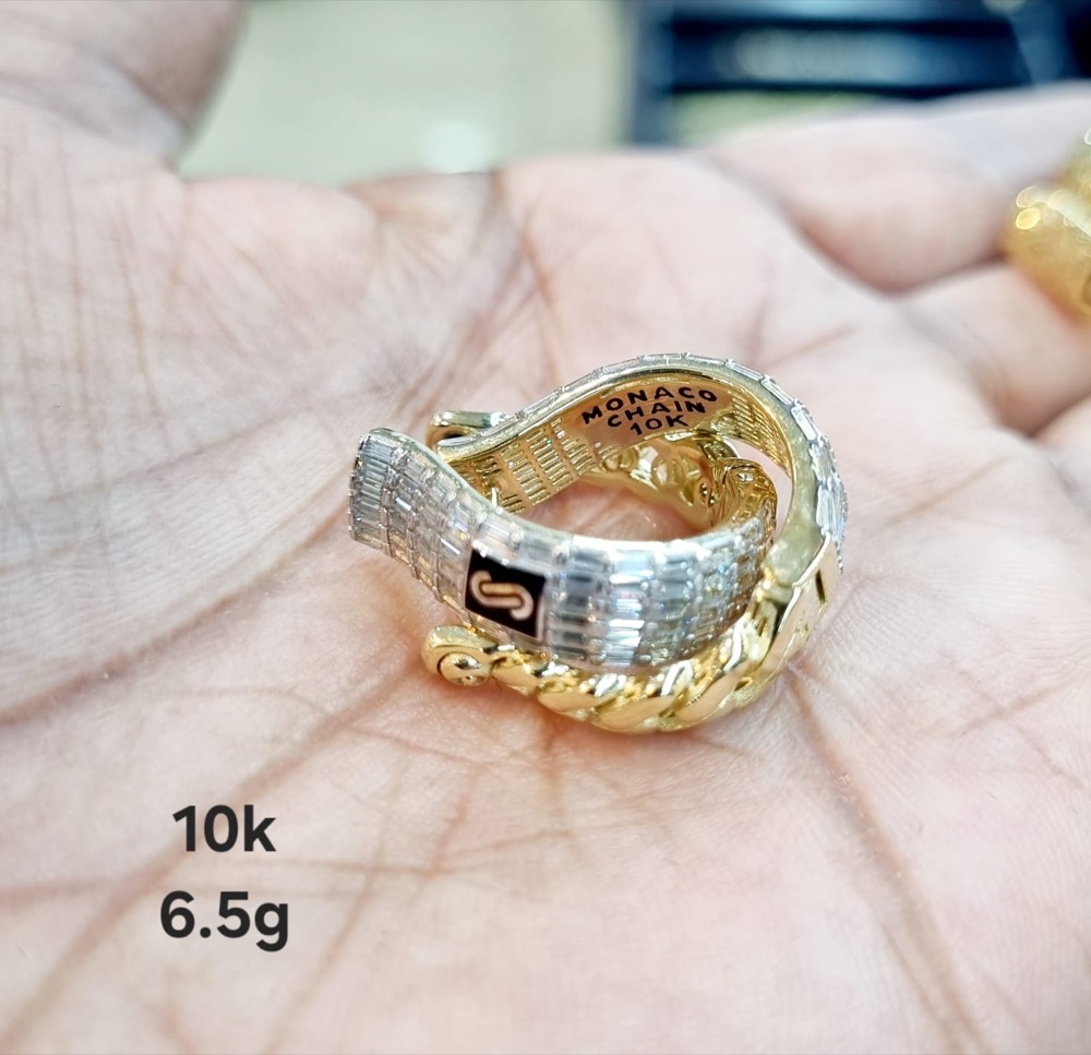 Par de aretes de Oro 10K de 6.5 g — Maxi Gold, referencia MG-AR-10K-0120